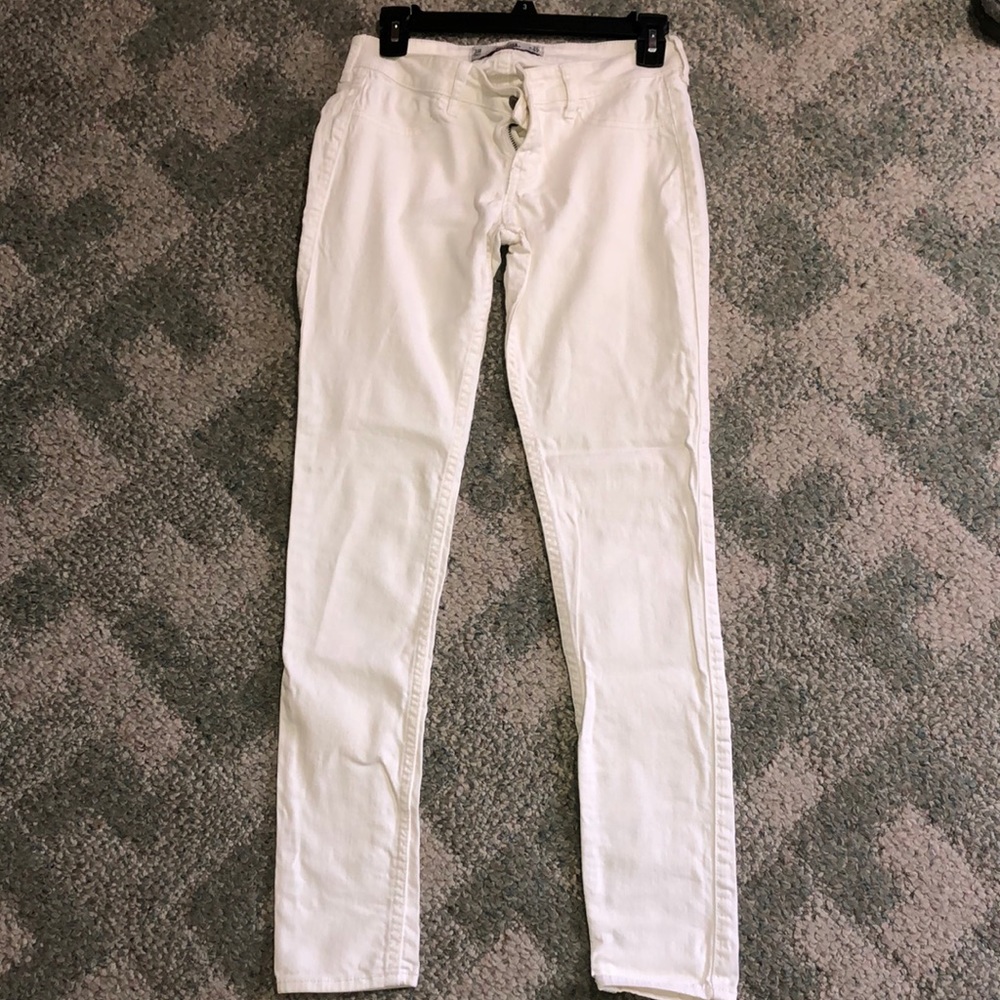 White skinny jeans SIZE: 3regular
